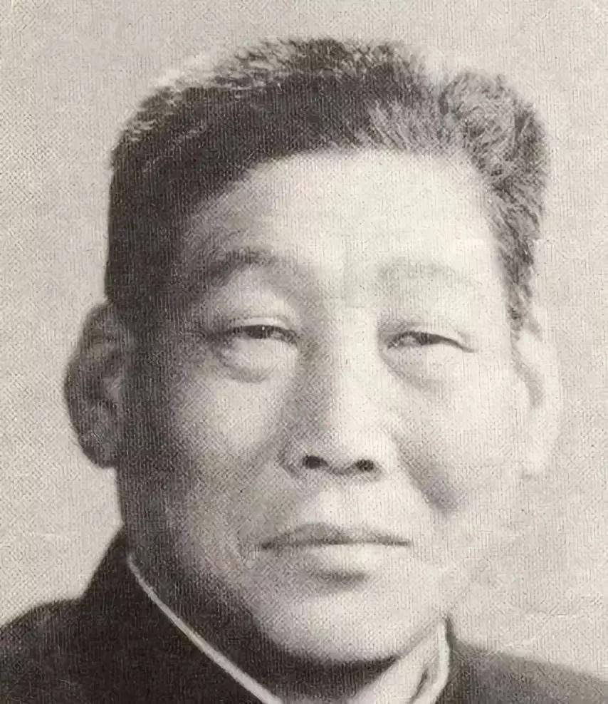 看大戏《包龙图坐监》,李斯忠铁面无私饰包公
