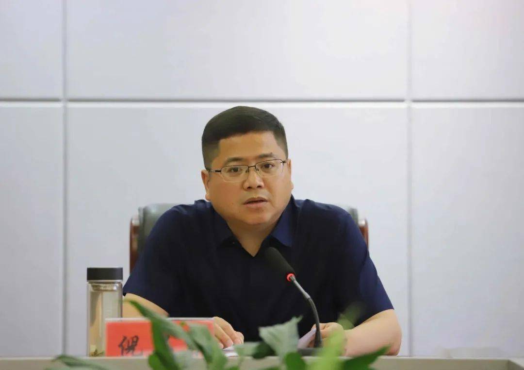 维护群众权益做到公平公正昌江区召开昌景黄高铁项目征收调度会