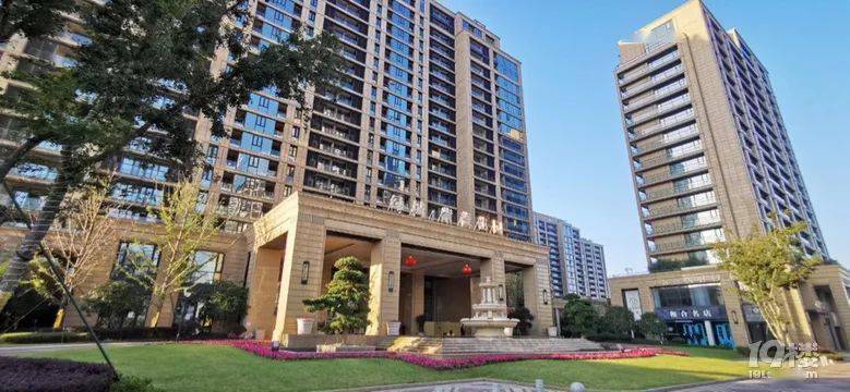 曾因贷款利率上调放弃买房,但还是背上了300万房贷_椒江