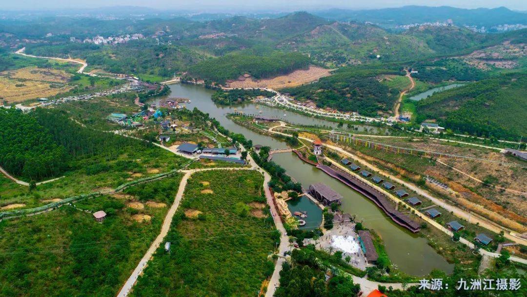 田園寨座落於風景秀麗,四季如春的湛江廉江市茶山村,集旅遊,度假,康養