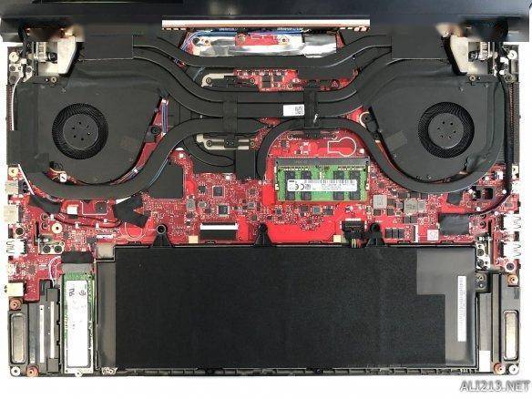 300hz屏轻奢性能怪兽rog冰刃4plus开箱评测