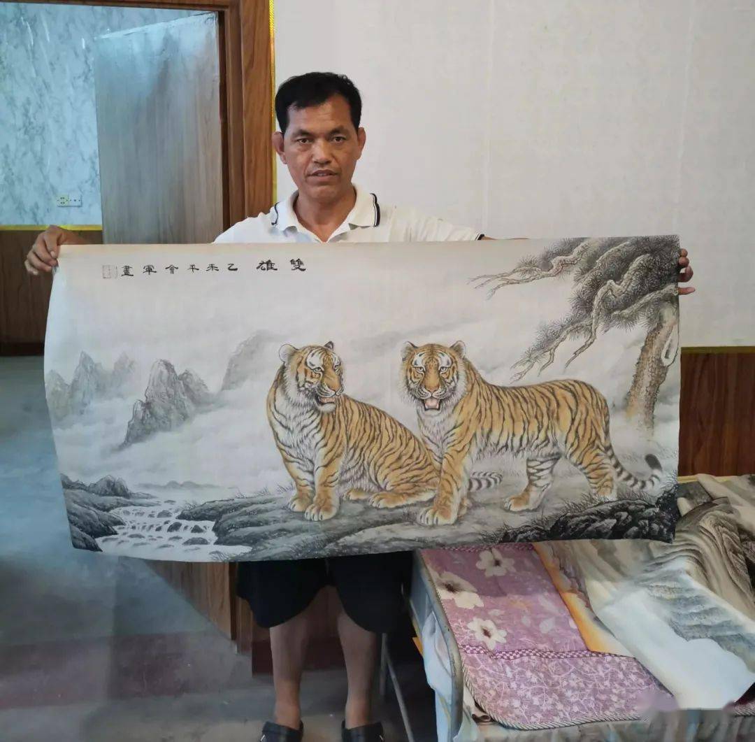 故城有一位聋哑画家,其作品8000元/平方尺!