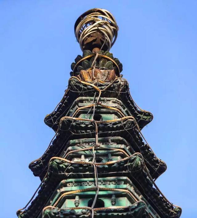 太原《红楼梦》里的四美琉璃塔竟然就在家门口的公园里