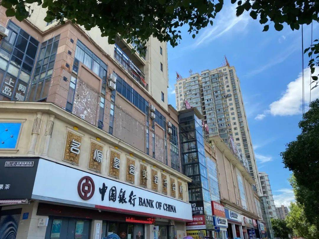 丰城国贸店面低价急售,直降500多万! 因公司资金周转短缺!