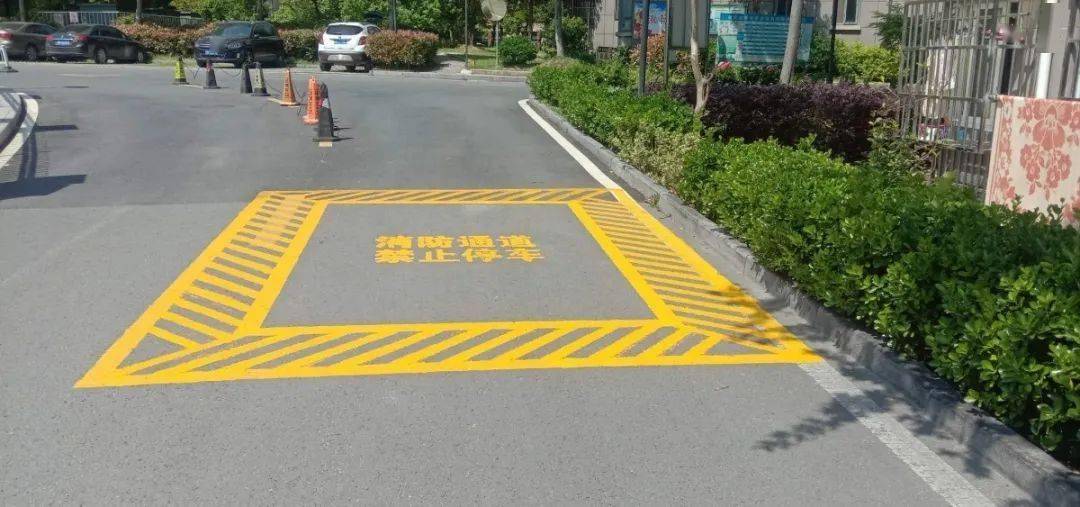 你住的小区,划线了吗?