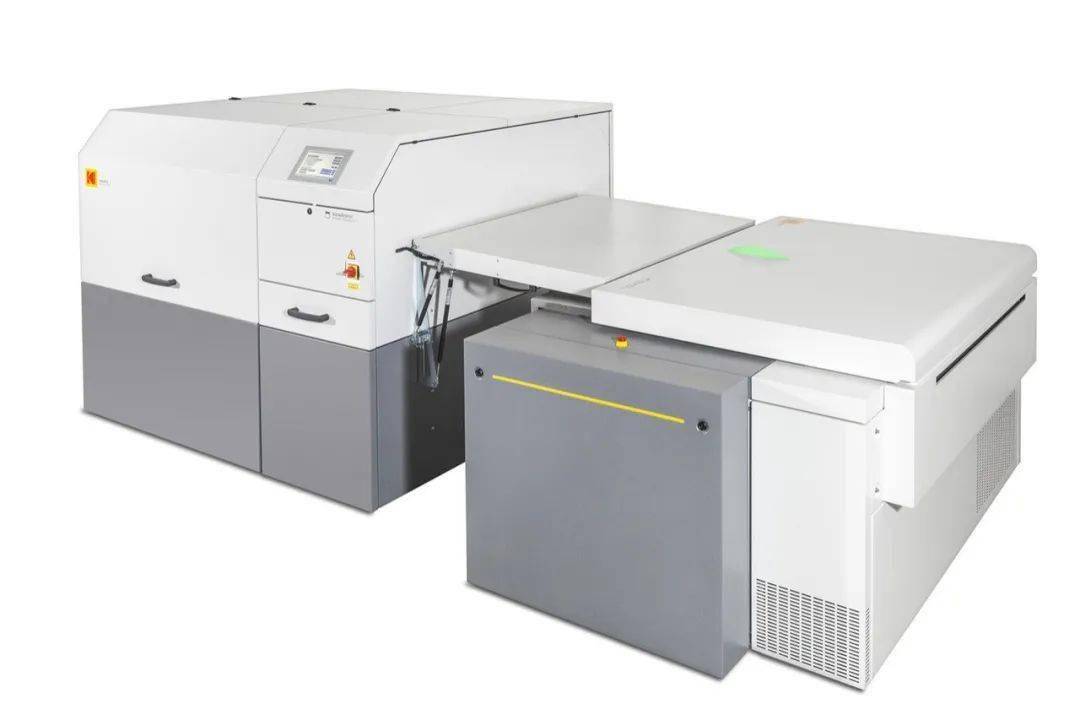 柯达超胜q800直接制版机 ,这是针对免冲洗印版的全球领先的对开ctp