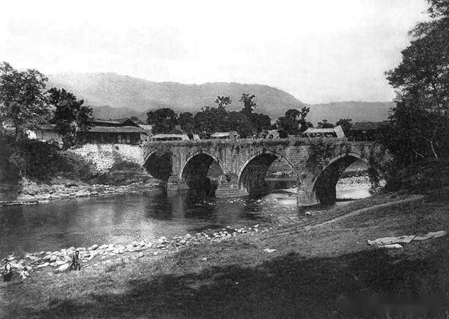 清末四川各地名胜及景观老照片 100年前四川景点一览
