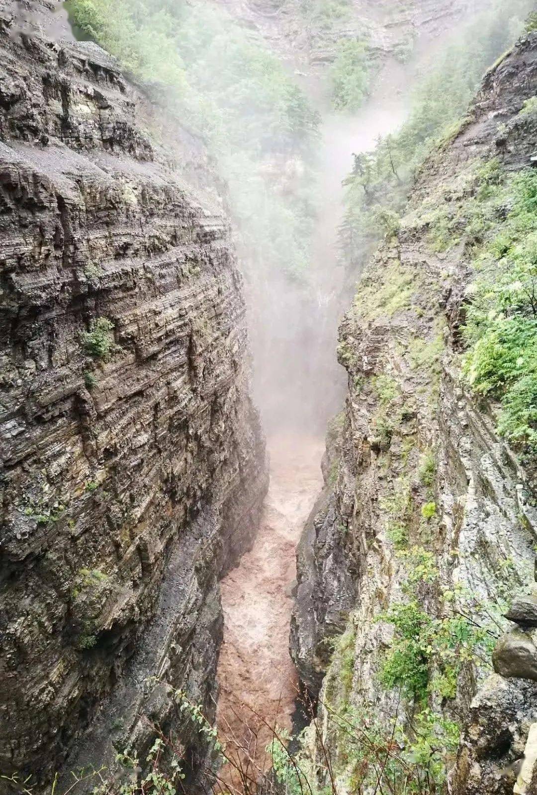 雨中固原就是这么美