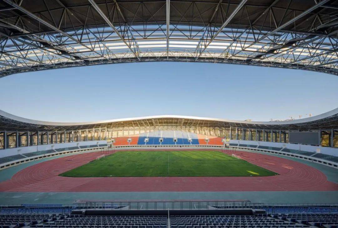 建筑师工作手札vol.2 | 放下对完整美的偏执追求,昌吉体育场收获意想