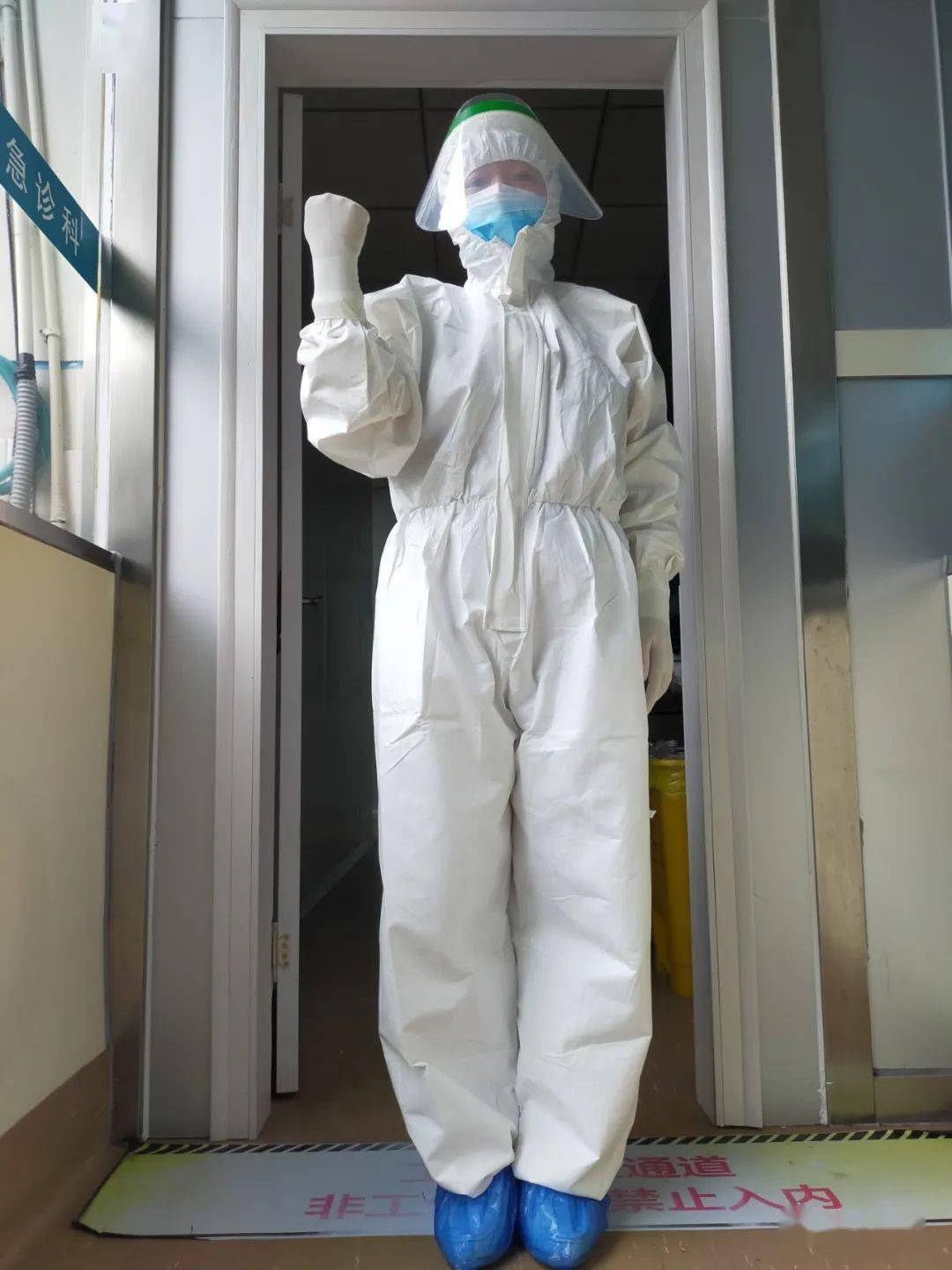 直击:石棉县确诊一例省外输入病例后,总有人护航平安