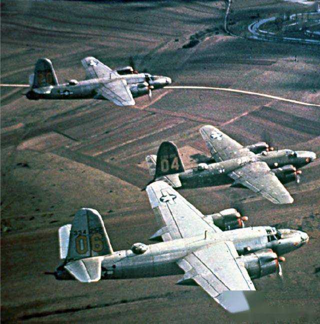 B-26图片