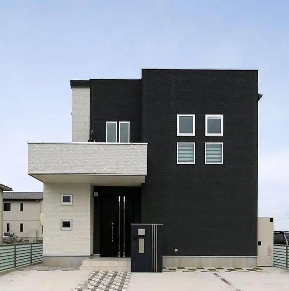 下面这一栋"一户建"