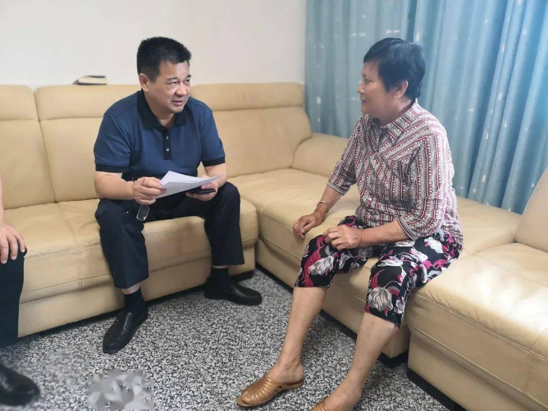 抓住问题不放手 较真碰硬督交账 徐新楚赴湘阴回访脱贫攻坚交办问题