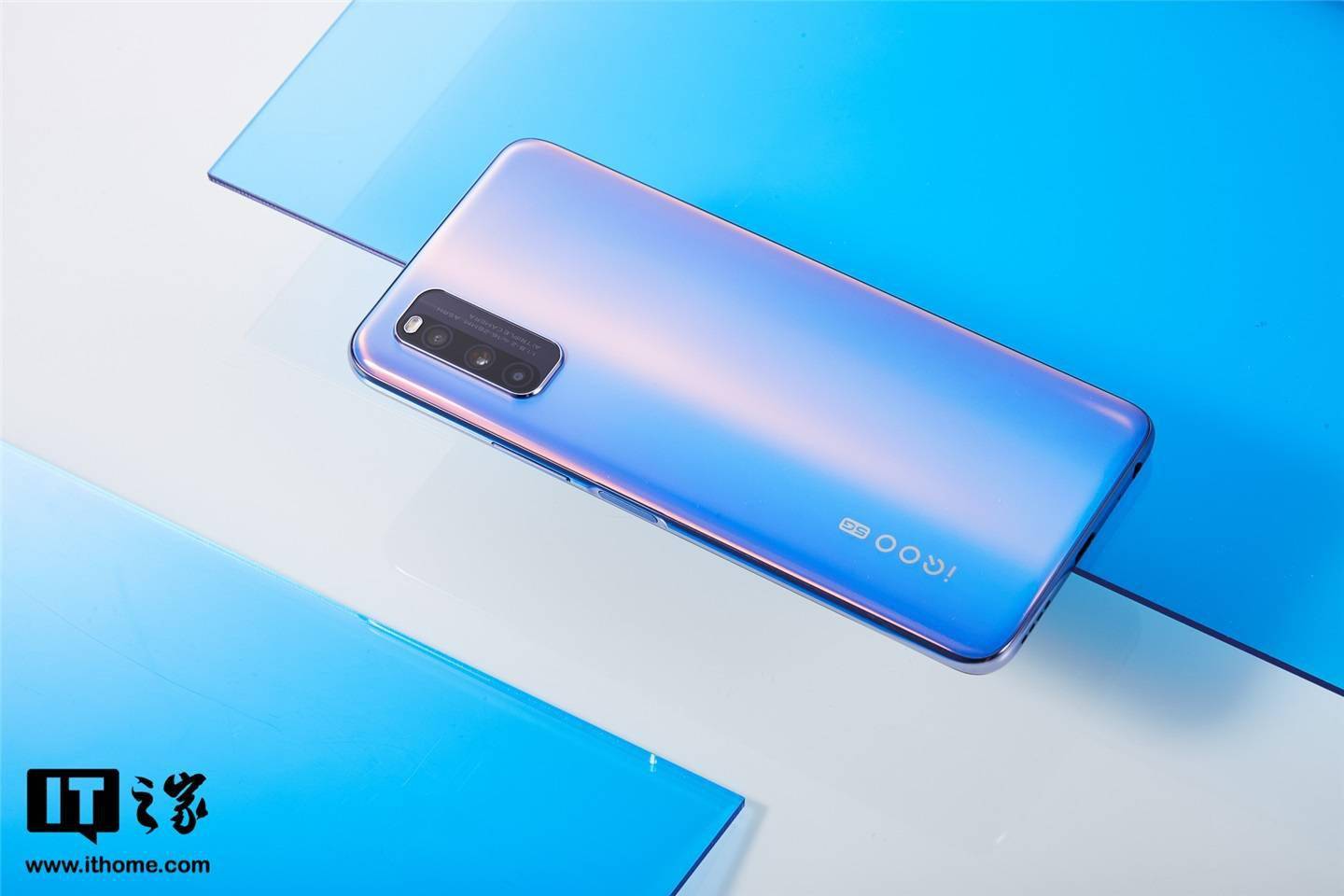 京东vivo iqoo z1 8gb 128gb 幻彩流星2498元直达链接返回搜狐,查看