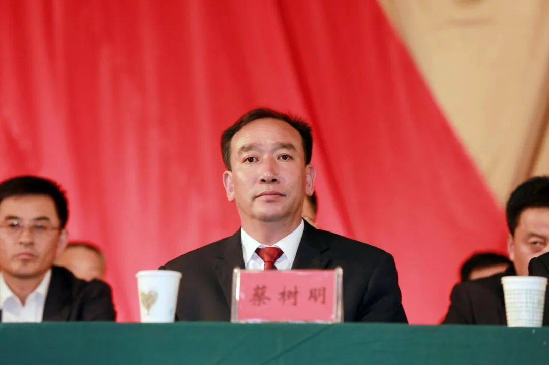 直击两会县第十七届人民代表大会第四次会议胜利闭幕