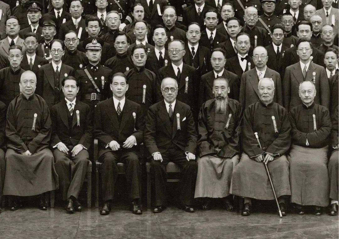 南京大同,华东照相馆汪伪"国民政府"还都典礼合影(长卷)银盐纸基照片
