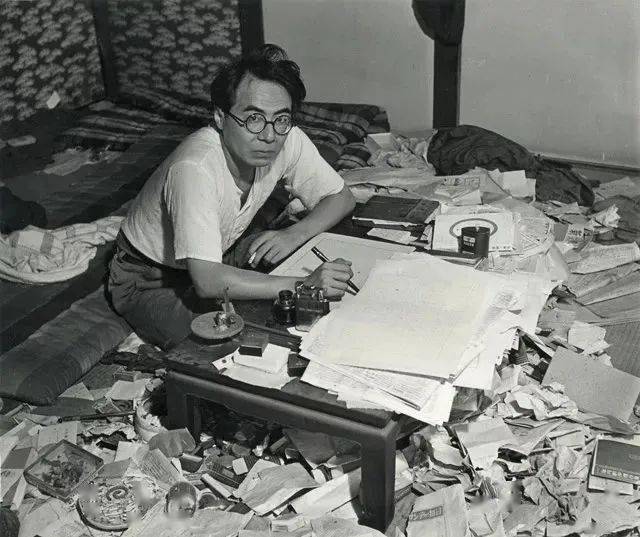 村上春树等作家的书房长什么样呢?_松本清张