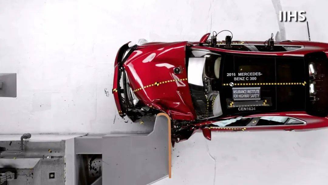 难能可贵的中外如一凯美瑞ciasi中保研碰撞测试解析