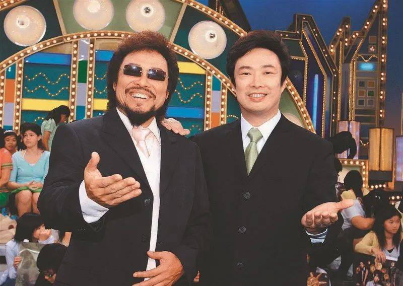 张菲(哥哥) 费玉清