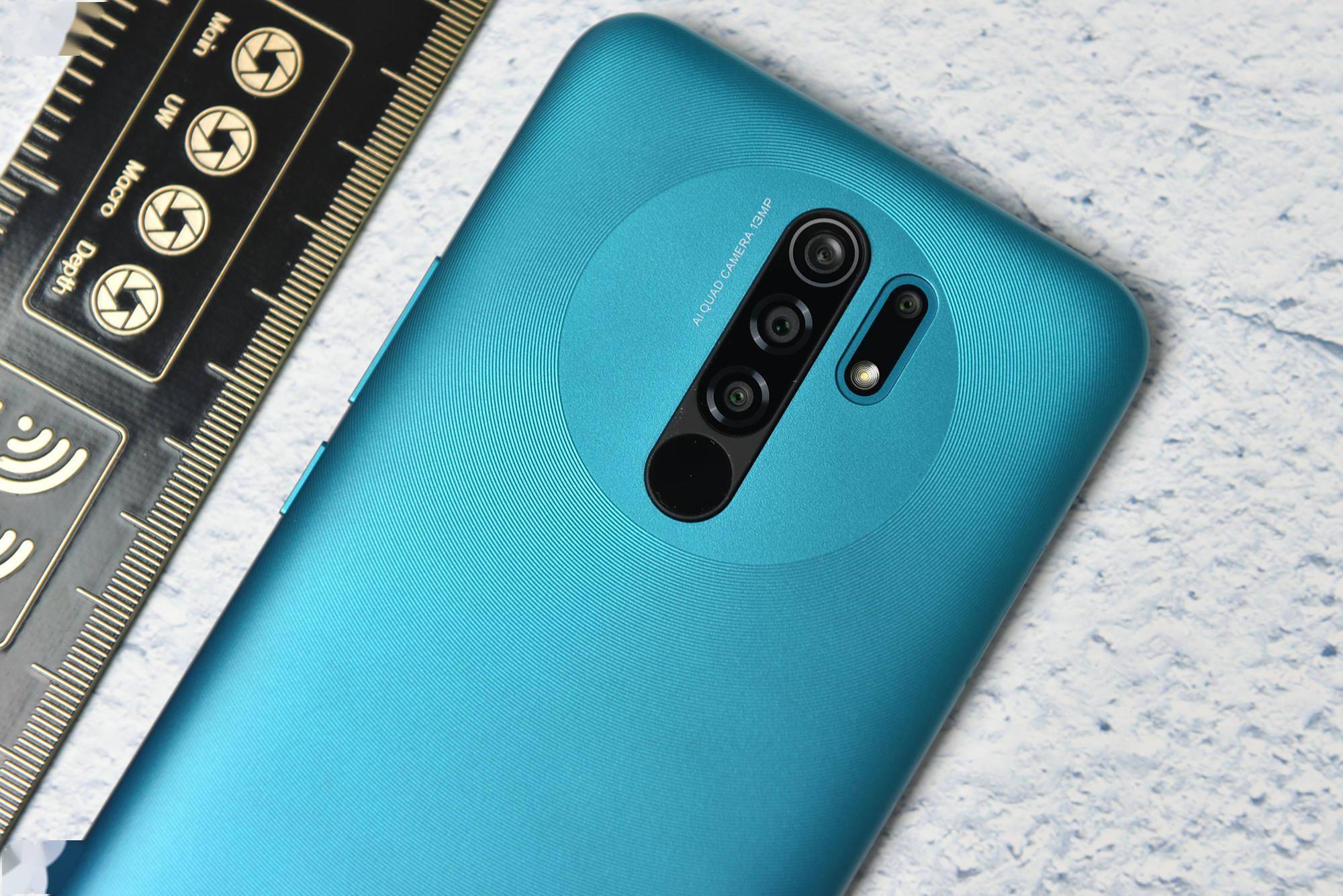 售价799元起 高品质入门机redmi 9开箱