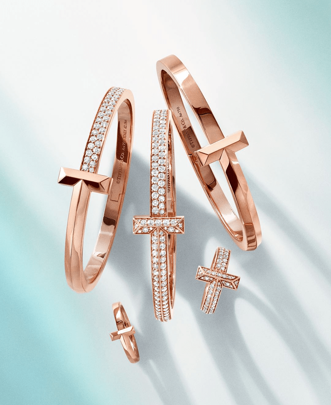 全新tiffany t1系列,以诞生于20世纪80年代的蒂芙尼经典元素"t"形图案