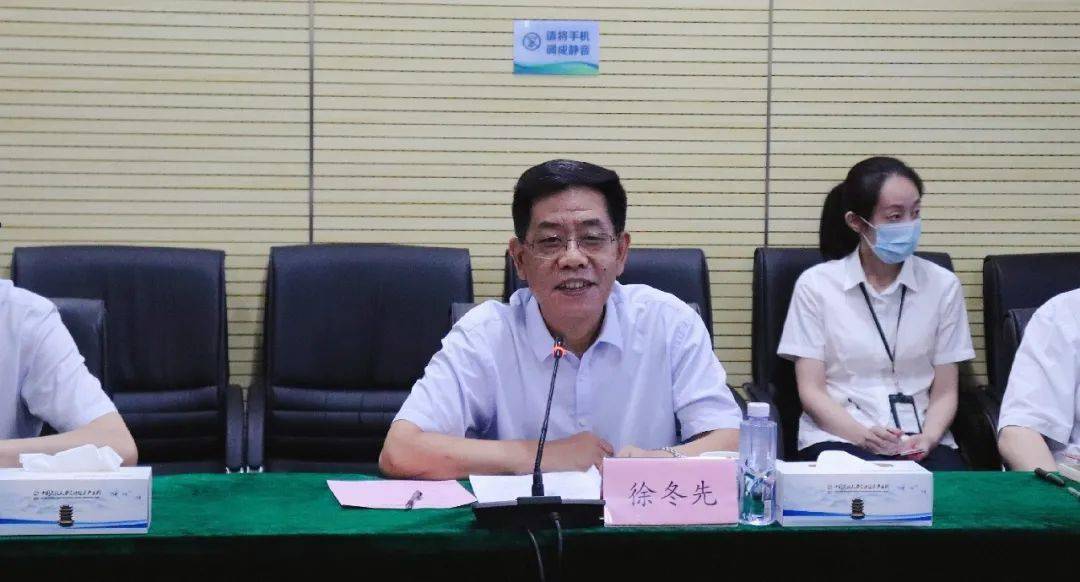 武汉市人社局吴刚副局长和王京荣处长等,在前一天