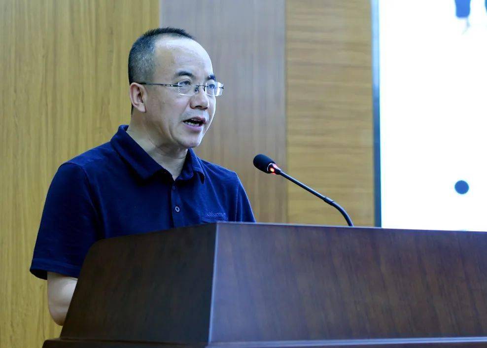 渭南市召开相对集中行政许可权改革暨县镇村政务服务标准化建设推进会