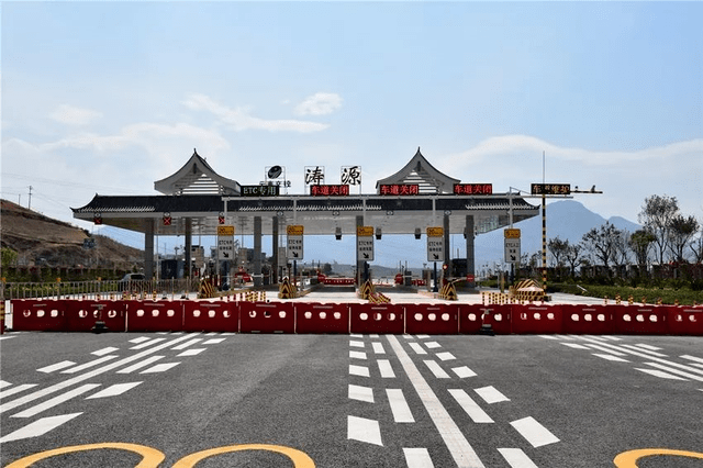 定了大永高速丽江段本月底通车收费标准公布