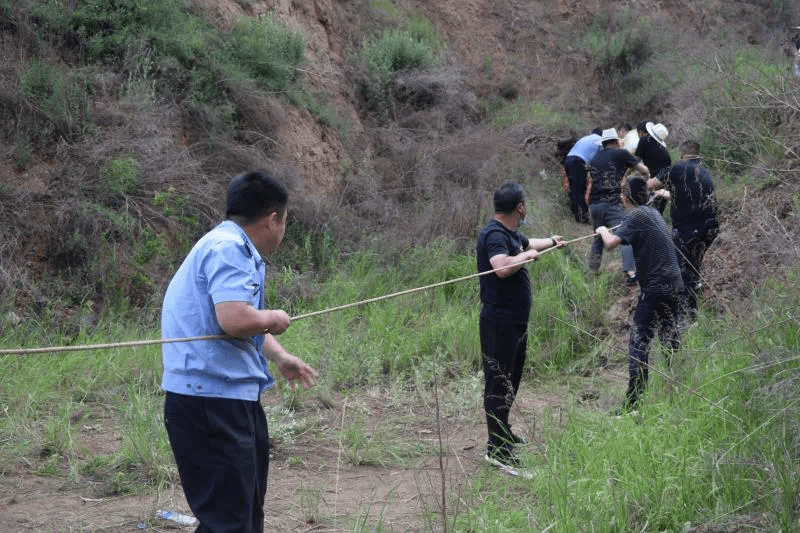 河北赤城縣田家窯鎮井兒窪村:三男子殺人拋屍廢棄礦井