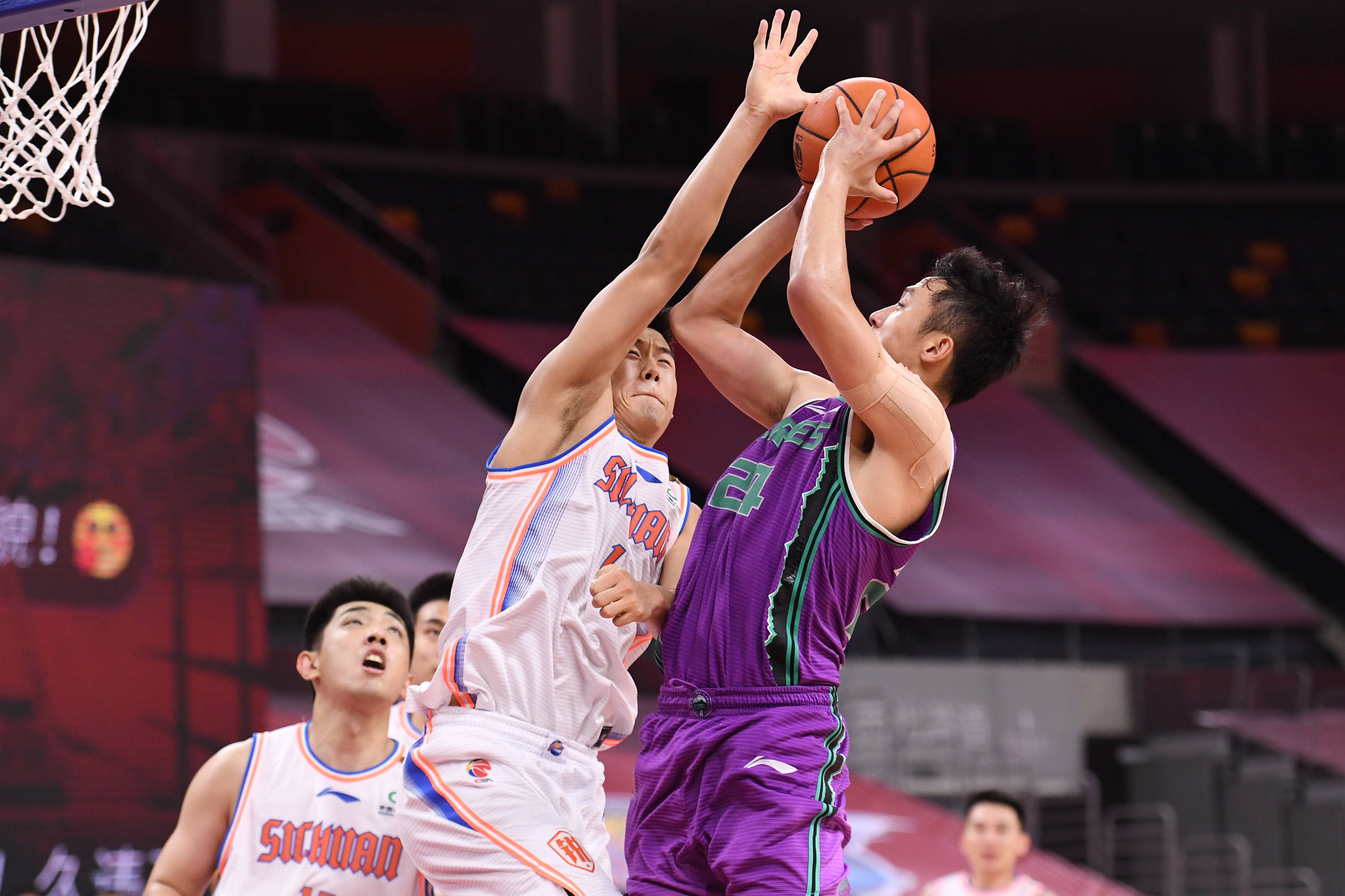 篮球——cba复赛第一阶段:四川五粮金樽胜山东西王