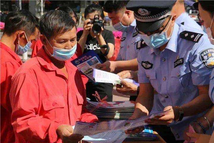 托里县公安局开展626国际禁毒日宣传活动