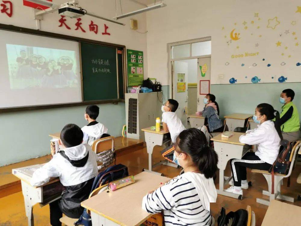 师恩难忘未来可期记哈尔滨市育英小学校五年毕业仪式
