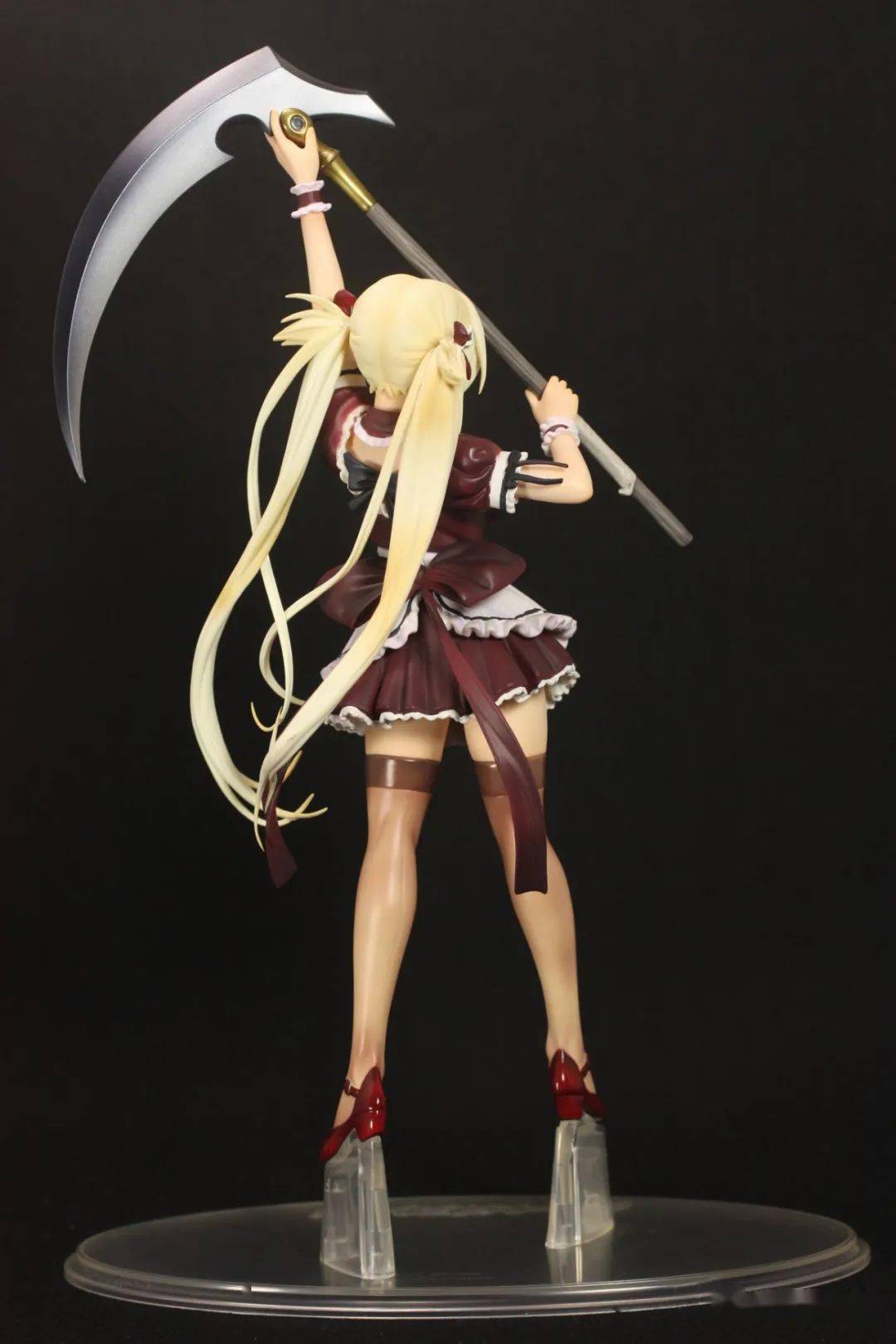 素材: pvc尺寸: h=190mm作品: 女皇之刃 叛乱角色: 艾莉原型: キバヤ