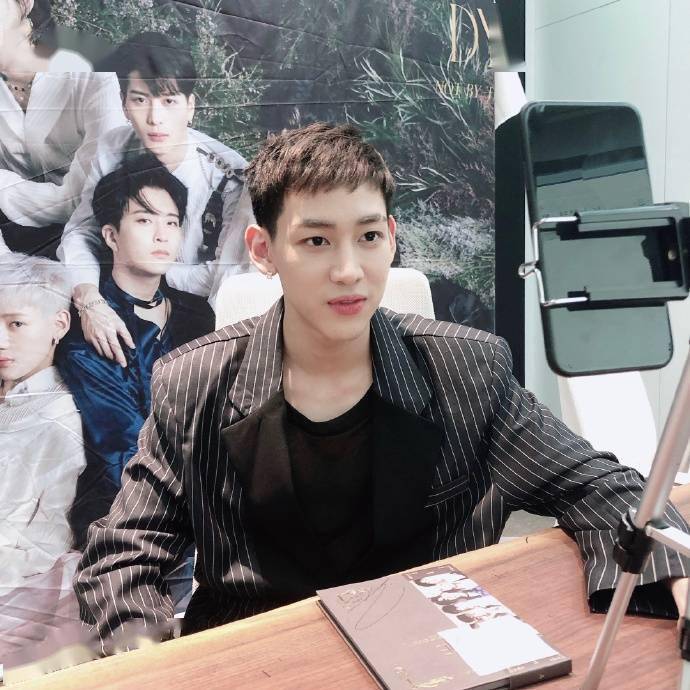 荣宰&bambam&珍荣第二场视频通话签名会已经圆满结束!_朴珍荣