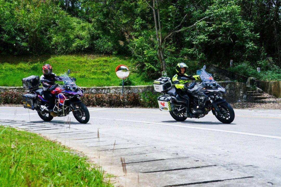 騎上機車來巡山——五指山運動綠道體驗官摩旅巡遊活動圓滿落幕!