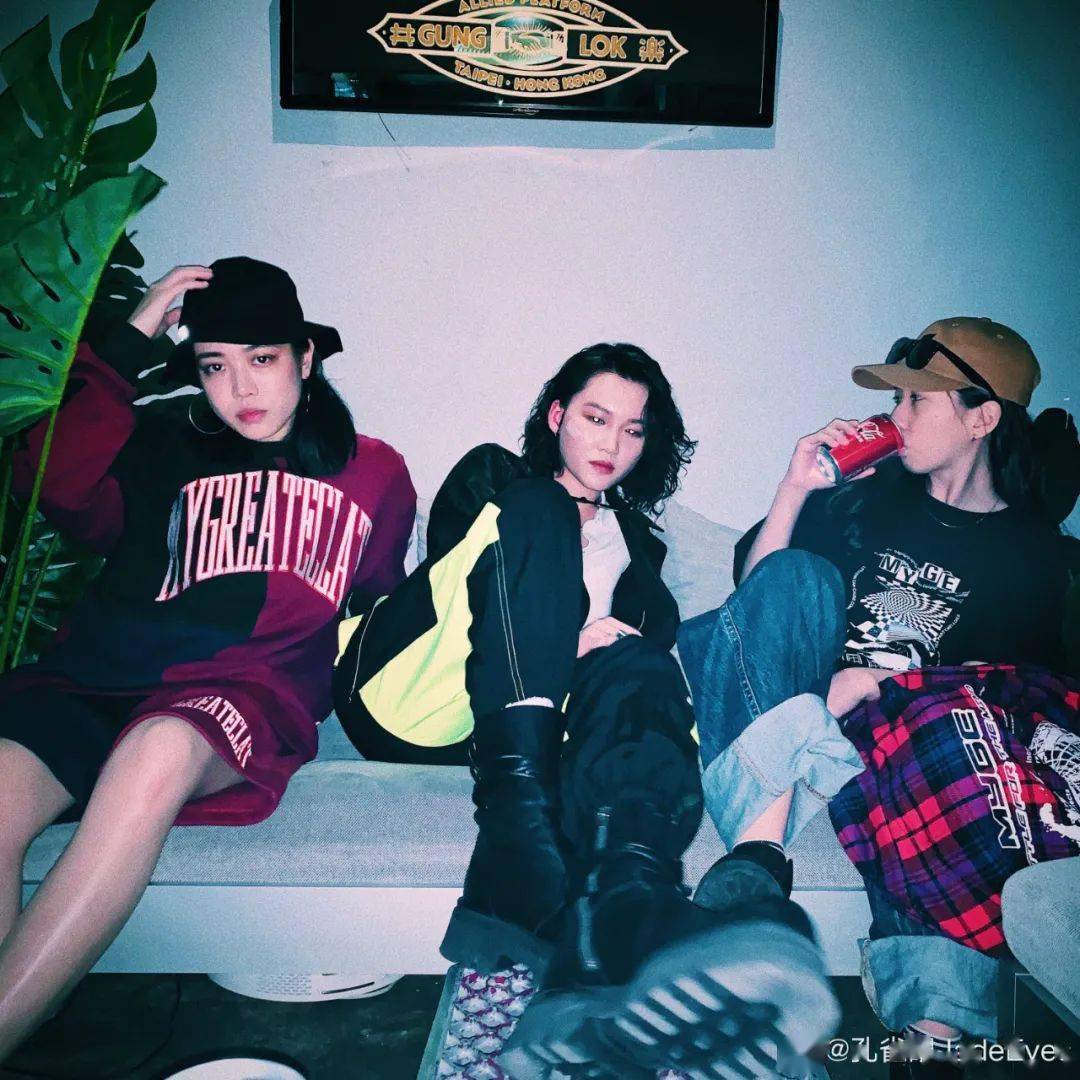 孔雀眼我没有这种演技可以让你自信着调小专访