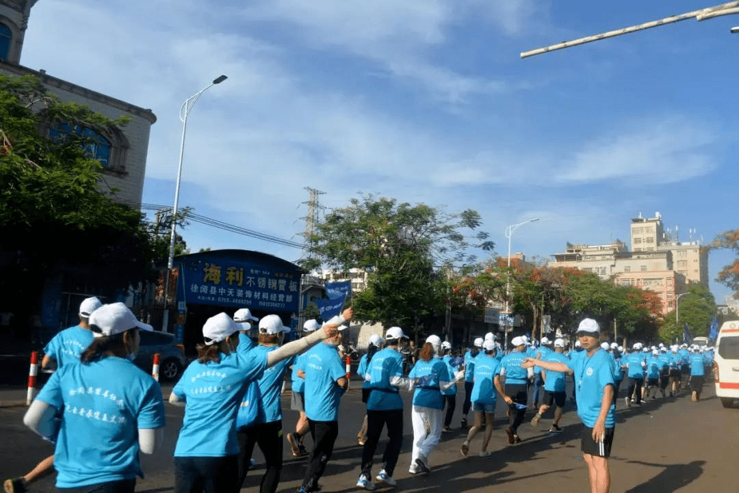 徐闻66126国际禁毒日举办迷你马拉松骑跑禁毒宣传活动
