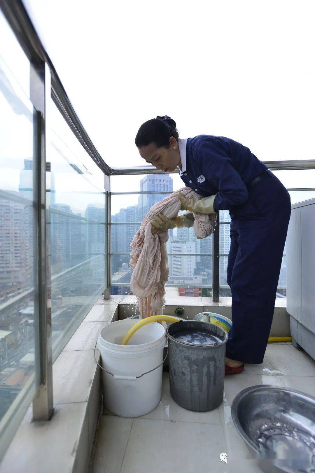 福建厦门-环保行愿 人生回甘茉莉香_郑雅燕