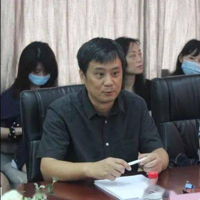 区卫生健康局局长,区计生协常务副会长卢栋向与会人员详细介绍了下城