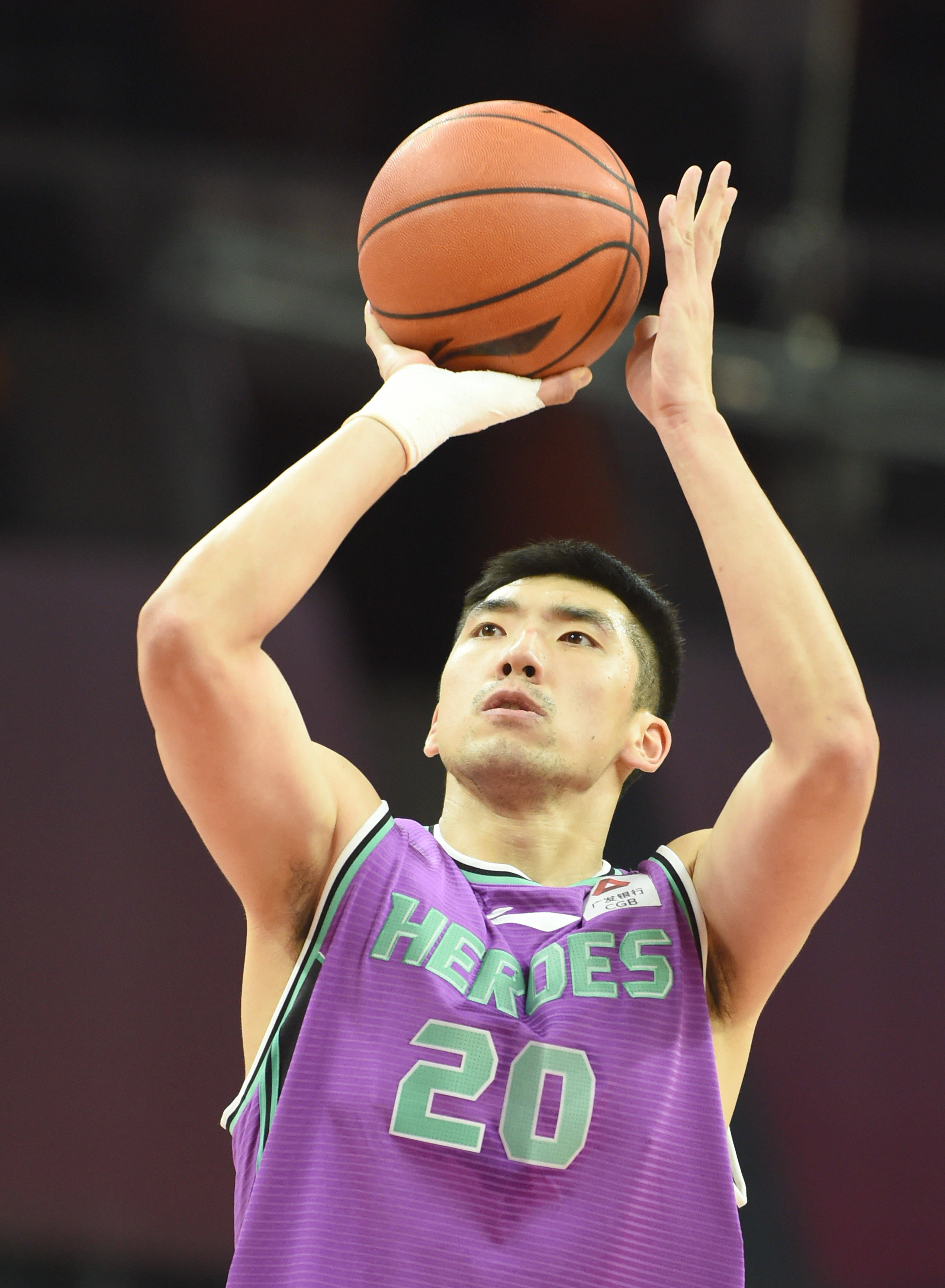 篮球——cba复赛第一阶段:山东西王对阵深圳马可波罗