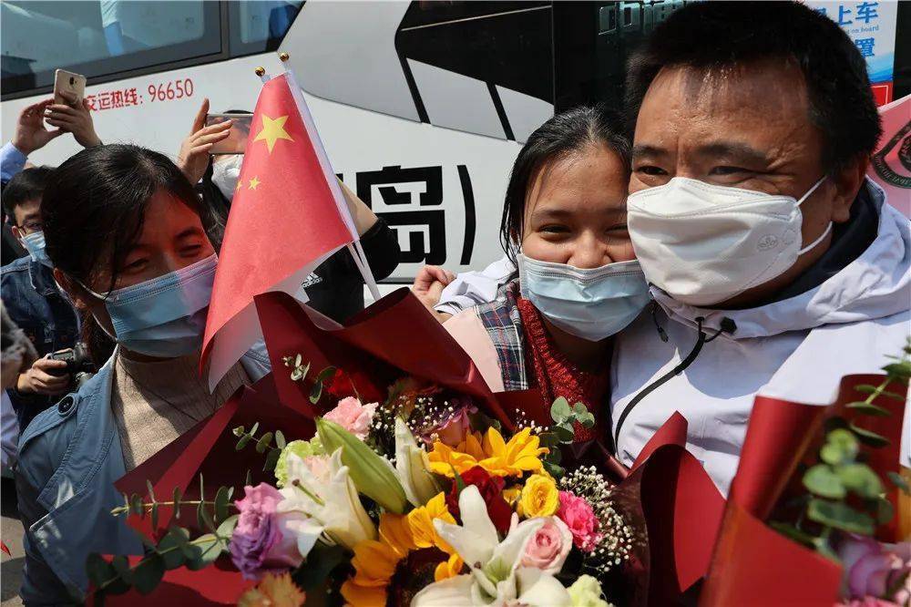 【新闻纪实】津门网戴毅:白衣执甲千里驰援 逆行出征凯旋而归