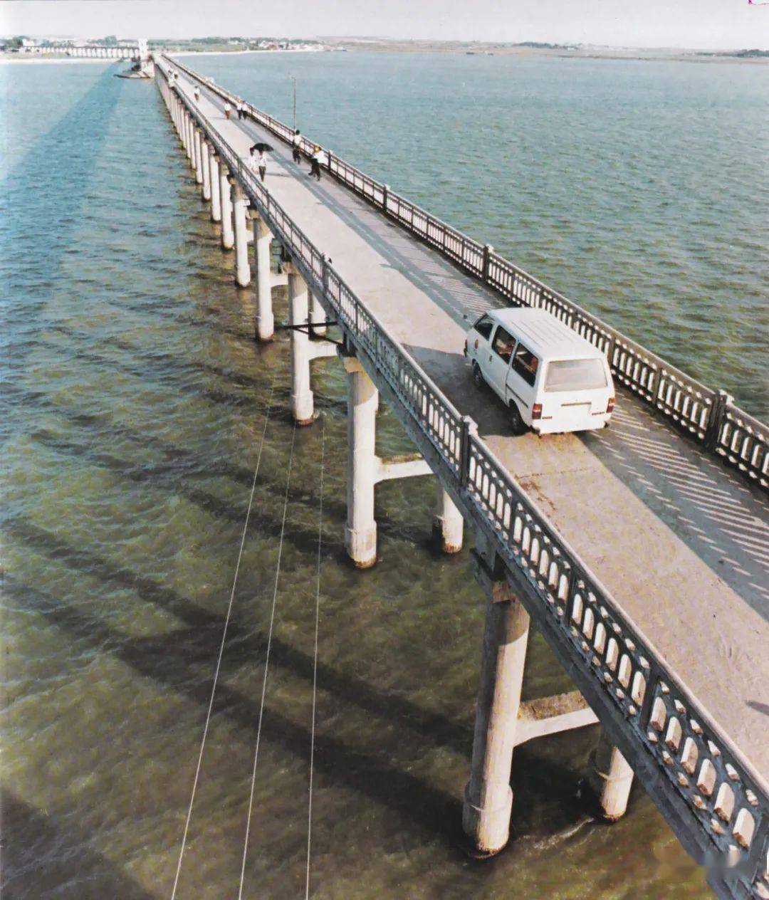 甲子渡槽两景