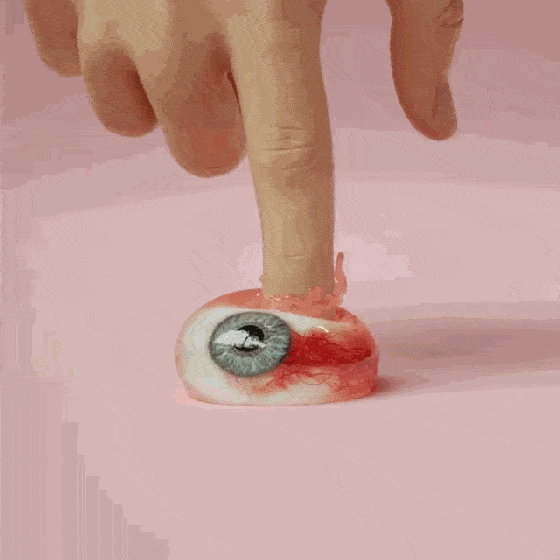 脑洞满分的新生代3d数字艺术家一起进入他们的超现实主义世界探索未来