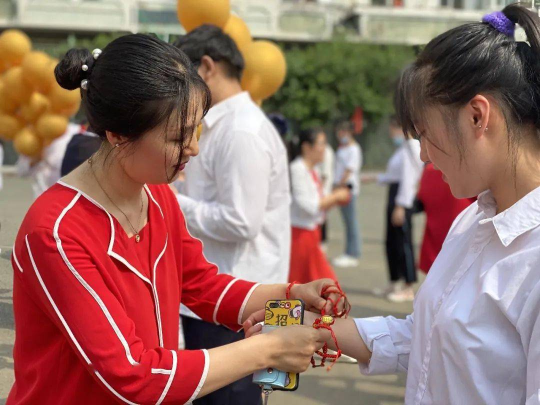 燃记哈八中2020届高三毕业典礼