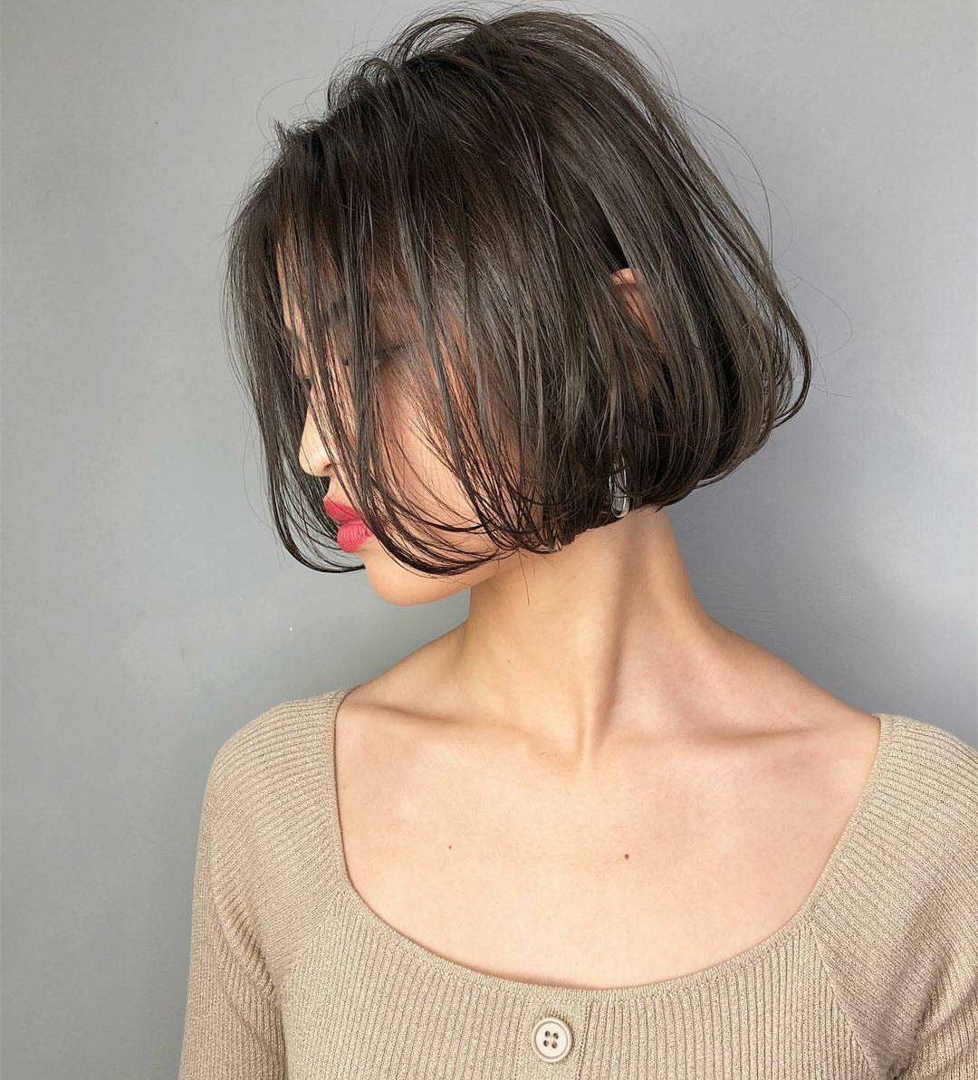 简单好打理的齐脸短发