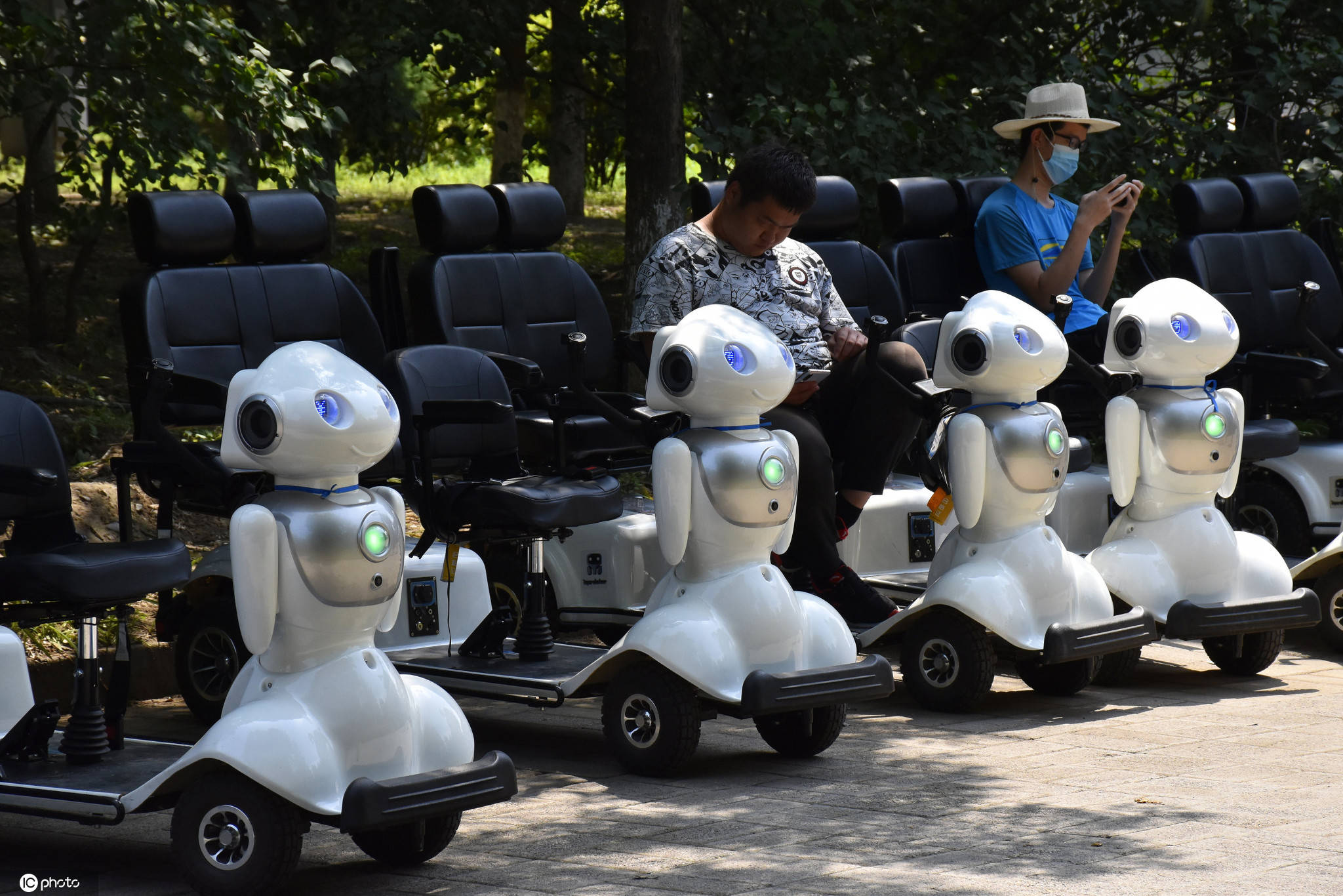 北京奥运村机器人图片