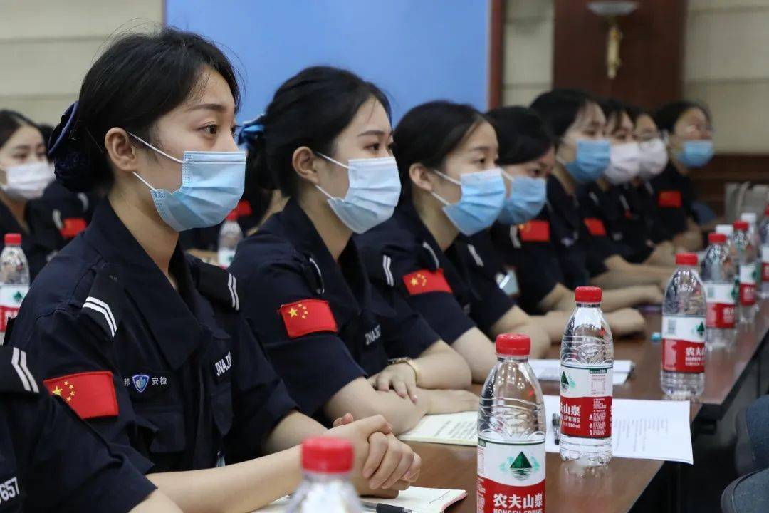 直击短板,促进提升—振邦保安天桥分公司暑运安检培训正在进行