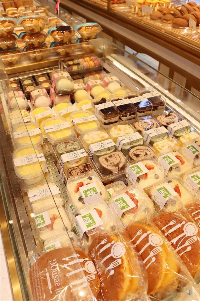 蛋糕超强烘焙品天团坚持贯彻健康烘焙的理念的杜氏78当日现烤面包