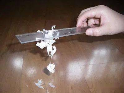 【小桔灯作文——学员佳作】摩擦生电实验(任麒霖     木棉湾小学