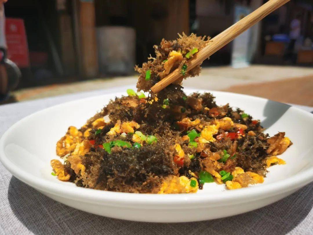 竹海风味因不舍这份珍馐美味谁还会跟国宝抢食呢